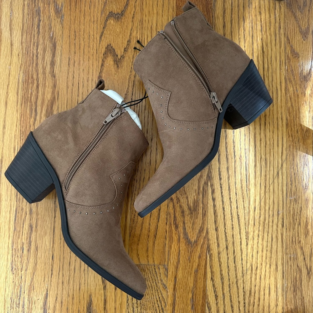 LOFT Outlet Ankle Boots - 8